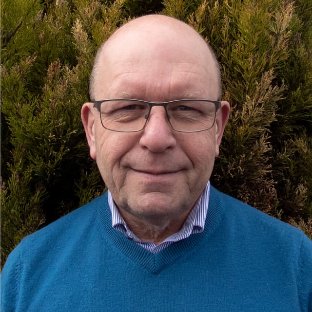 Paul Bennion