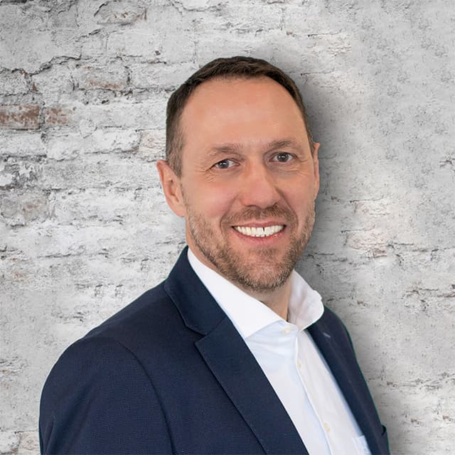 Bernhard  Schmidt